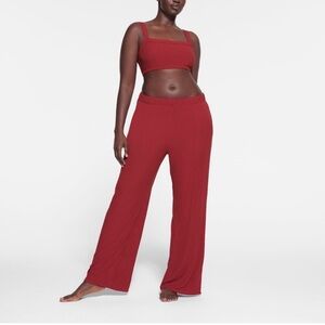 SKIMS SOFT LOUNGE PANTS - NWT - XS - BRICK